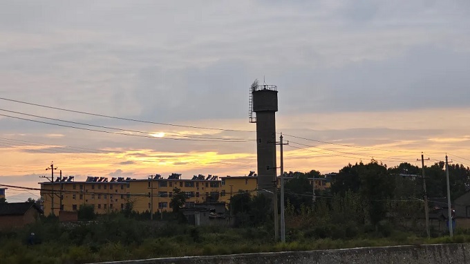 评估报告问题严重，可住建局却说“没问题”？圣运律师助力，确认住建局答复违法！